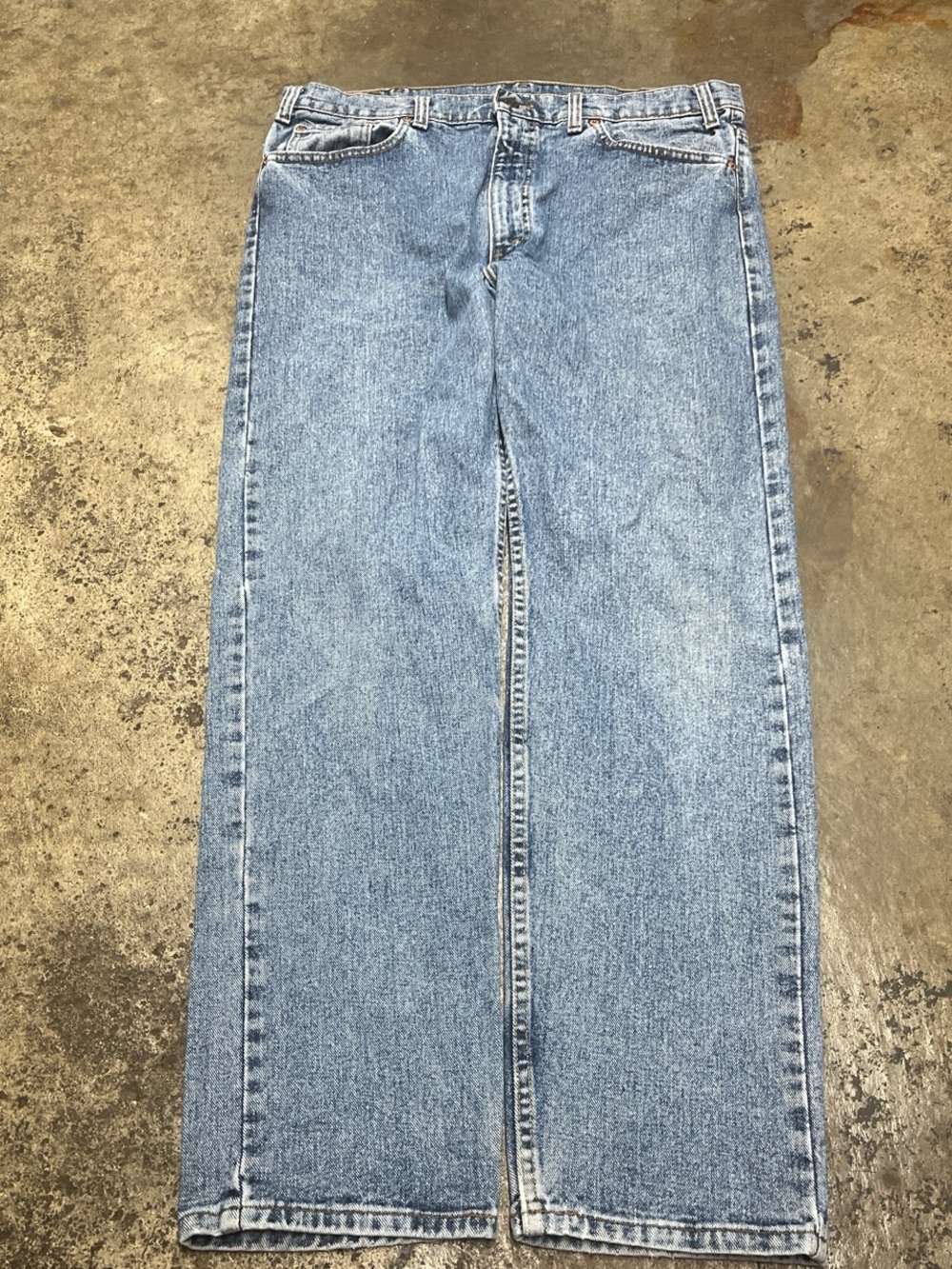 Vintage Levi’s 505 Jeans Men’s 38 x 31 Light Wash Faded Heavyweight Streetwear